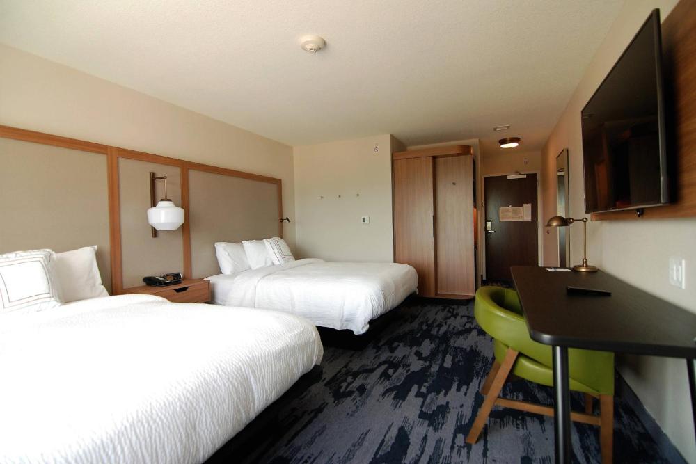 Guest room, 2 Queen, City view interior